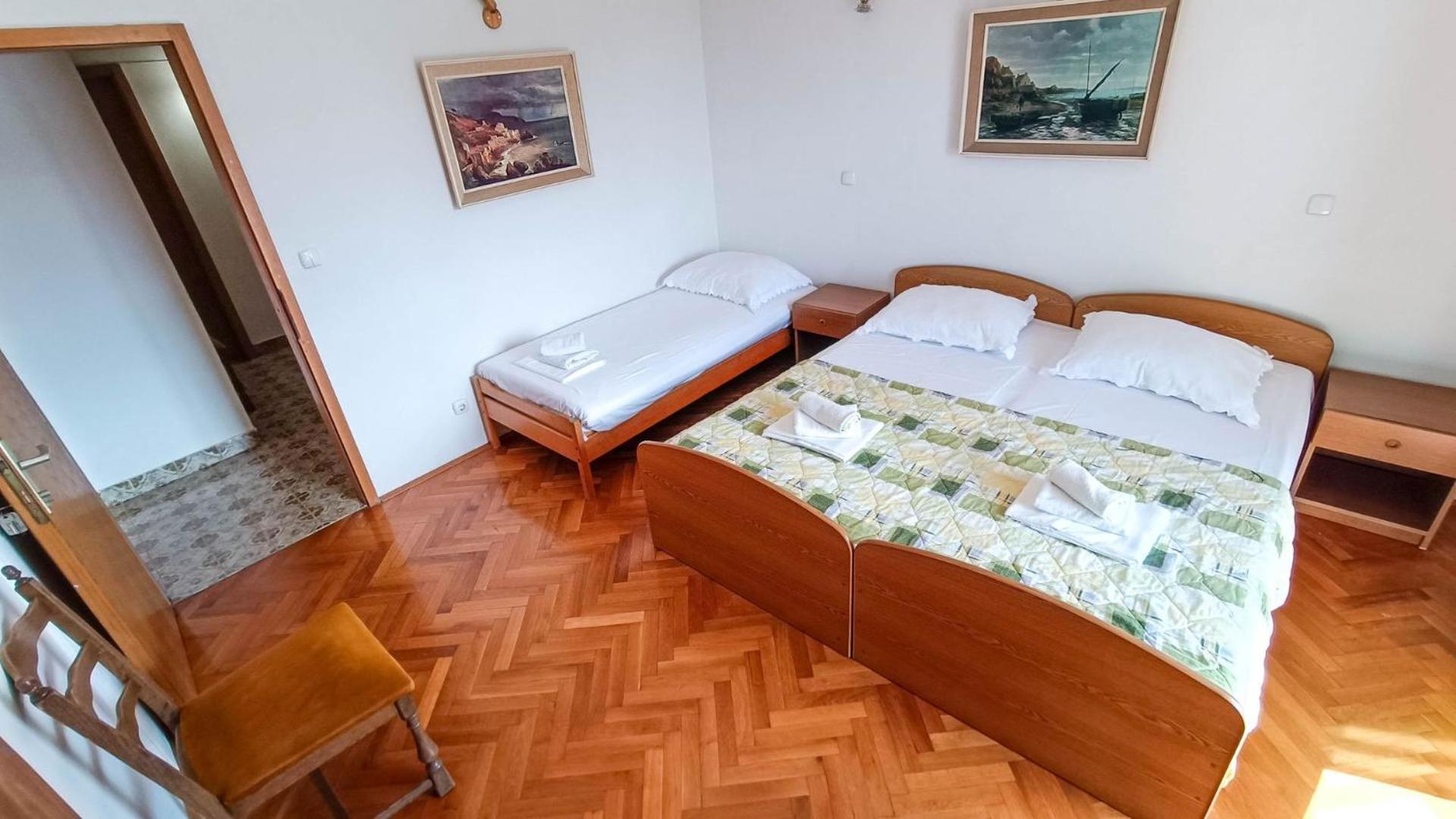 Apartments Ines - 15 Meters From The Beach بروماجنا المظهر الخارجي الصورة