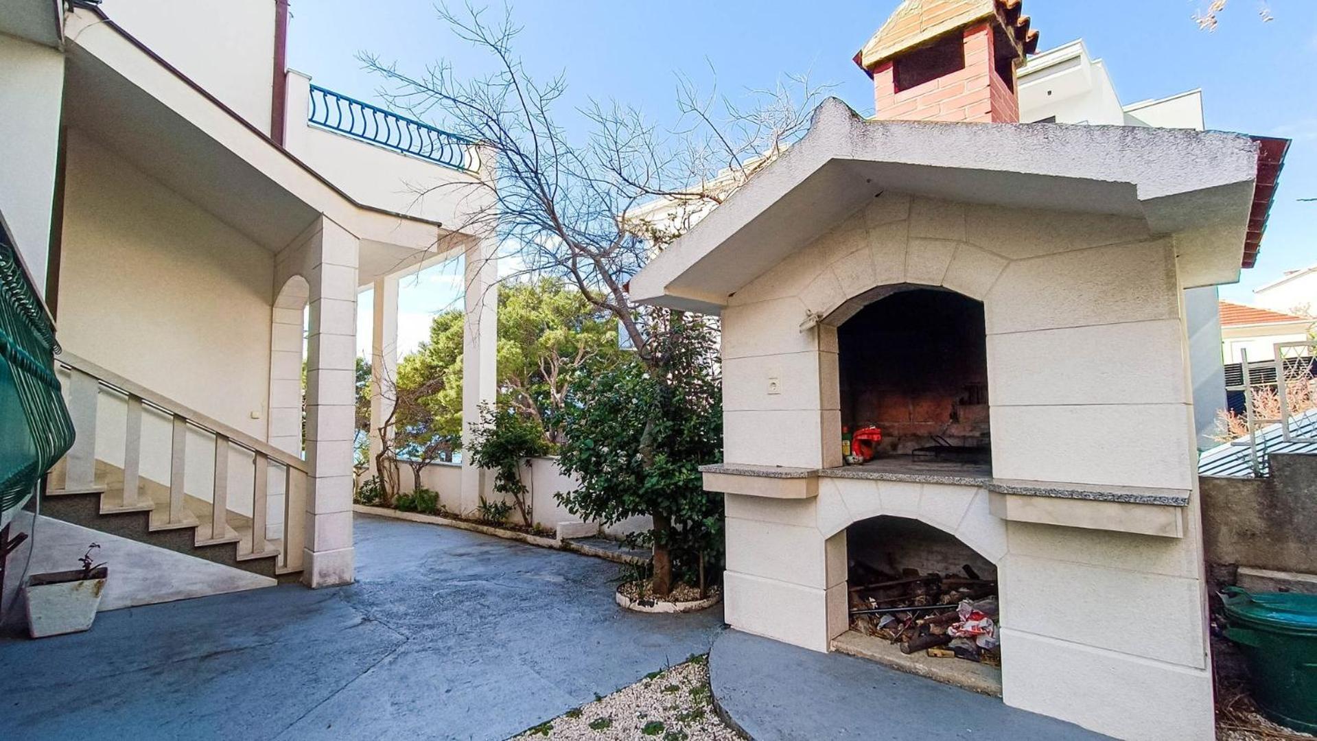 Apartments Ines - 15 Meters From The Beach بروماجنا المظهر الخارجي الصورة